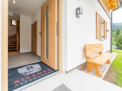 Außenseite Ferienhaus [Sommer]