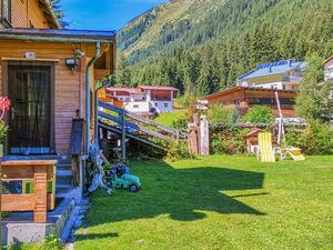 23822457-Ferienhaus-6-Ischgl-300x225-1