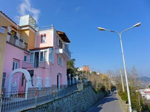 23851411-Ferienhaus-4-Ischia-300x225-2