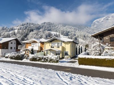 Außenseite Ferienhaus [Winter]