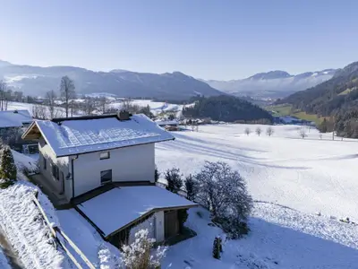 Außenseite Ferienhaus [Winter]