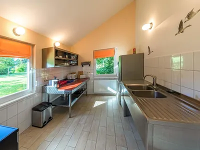 Ferienhaus Wildgans Blick in die Küche