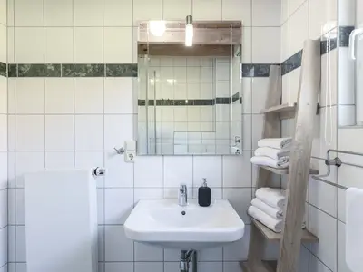 Ferienhaus Sonnenschein in Jabel Badezimmer