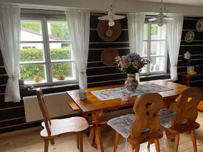 DiningRoom