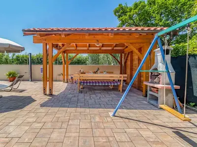 Ferienhaus für 8 Personen (170 m²) in Jadranovo 4/10