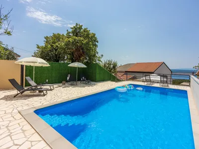 Ferienhaus für 8 Personen (135 m²) in Jadranovo 1/10