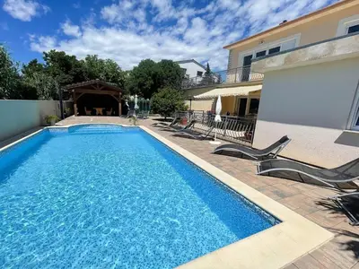 PoolOfHouse