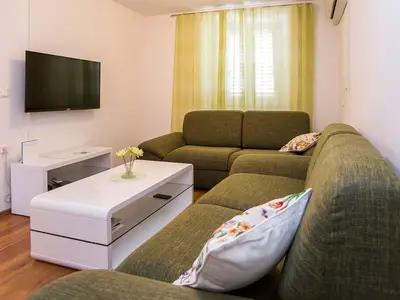 Ferienhaus für 8 Personen in Janjina 3/10
