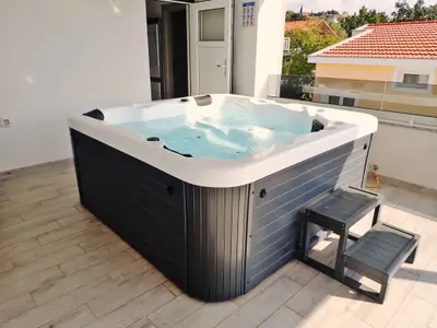 Ferienhaus für 8 Personen (190 m²) in Jasenice 3/10