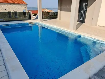 Ferienhaus für 17 Personen in Jasenice 9/10