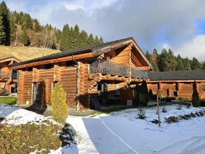 Außenseite Ferienhaus [Winter]
