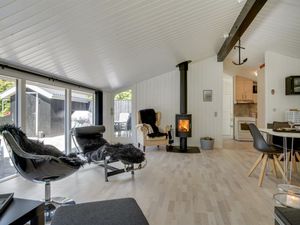 23572501-Ferienhaus-6-Jerup-300x225-4