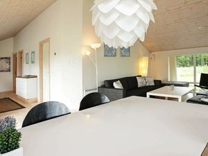 19335607-Ferienhaus-6-Jerup-300x225-4