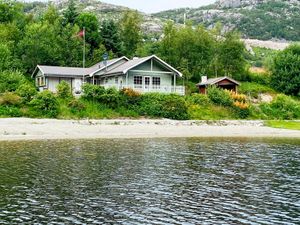 Ferienhaus für 8 Personen (100 m²) in Jørpeland