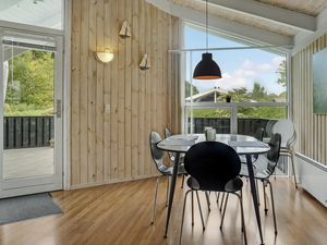 23724371-Ferienhaus-6-Juelsminde-300x225-4