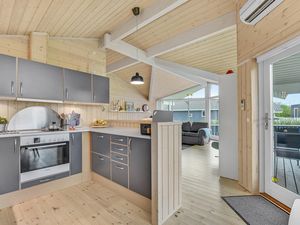 23724670-Ferienhaus-6-Juelsminde-300x225-5