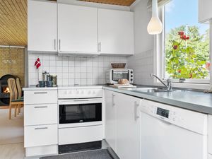 24024935-Ferienhaus-4-Juelsminde-300x225-4