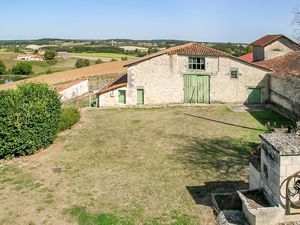 23724363-Ferienhaus-7-Juignac-300x225-2