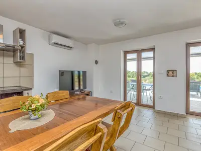 Ferienhaus für 4 Personen (60 m²) in Juršići 8/10