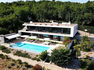 23950000-Ferienhaus-8-Jušići-300x225-0