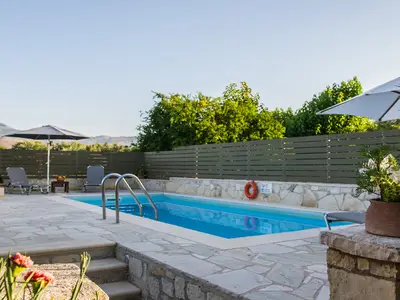 PoolOfHouse