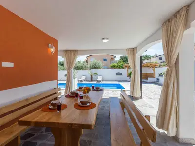 Ferienhaus für 8 Personen (197 m²) in Kaldanija 8/10