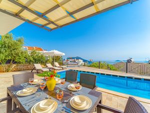 23976522-Ferienhaus-8-Kalkan-300x225-3