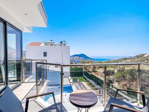 23835018-Ferienhaus-6-Kalkan-300x225-1