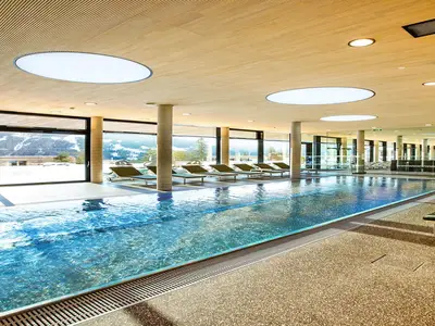 PoolOfHouse