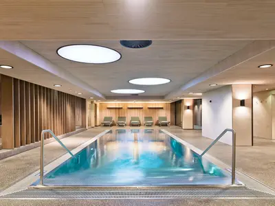 PoolOfHouse