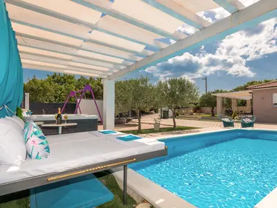 pool