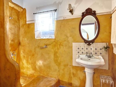 Bad/Dusche. Das traditionelle Badezimmer