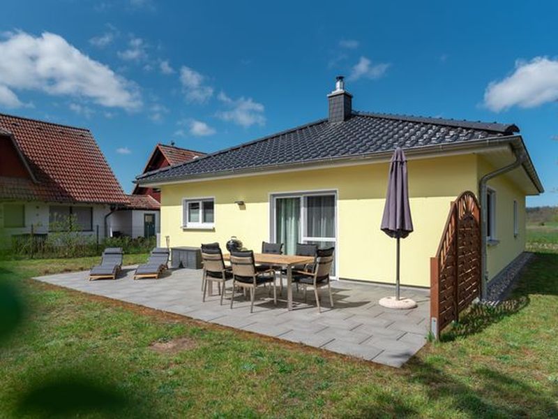 23542580-Ferienhaus-7-Kamminke-800x600-0