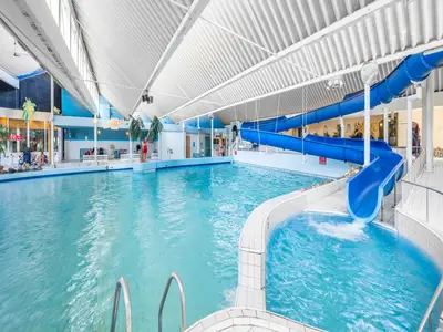 PoolOfHouse