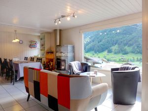 23853703-Ferienhaus-6-Kandergrund-300x225-2