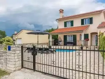 Ferienhaus für 4 Personen in Kanfanar 1/10