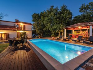 23726540-Ferienhaus-8-Kapelica-300x225-0