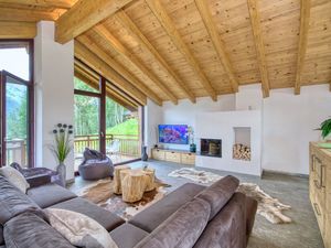 23885918-Ferienhaus-8-Kaprun-300x225-1