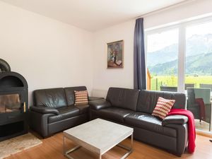 23392490-Ferienhaus-12-Kaprun-300x225-3