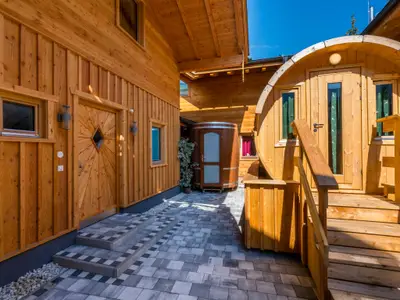 Außenseite Ferienhaus [Sommer]