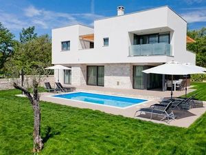 14031200-Ferienhaus-8-Karigador-300x225-2