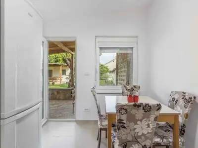 Ferienhaus für 6 Personen (45 m²) in Karigador 10/10