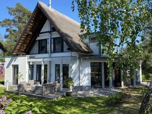 23980816-Ferienhaus-6-Karlshagen-300x225-0