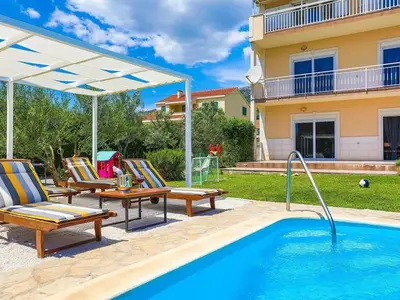 Ferienhaus für 14 Personen in Kastel Luksic 8/10