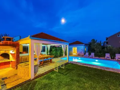 Ferienhaus für 14 Personen in Kastel Luksic 9/10