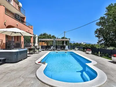 Ferienhaus für 12 Personen in Kastel Luksic 5/10