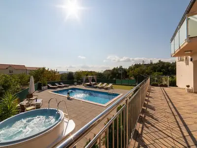 Ferienhaus für 8 Personen in Kastel Stari 3/10