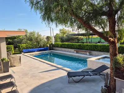 pool