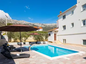 Ferienhaus für 16 Personen (345 m²) in Kaštel Sućurac