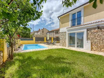 Ferienhaus für 4 Personen (100 m²) in Kaštelir 1/10